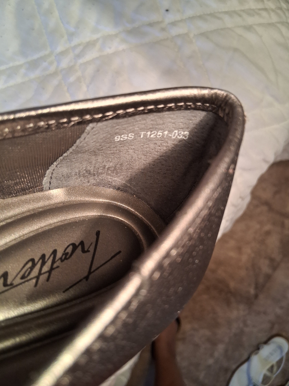 Trotters Bronze Metallic Buckle Ballet Flats.              Size 9 SS(Super Slim) - Picture 4 of 5